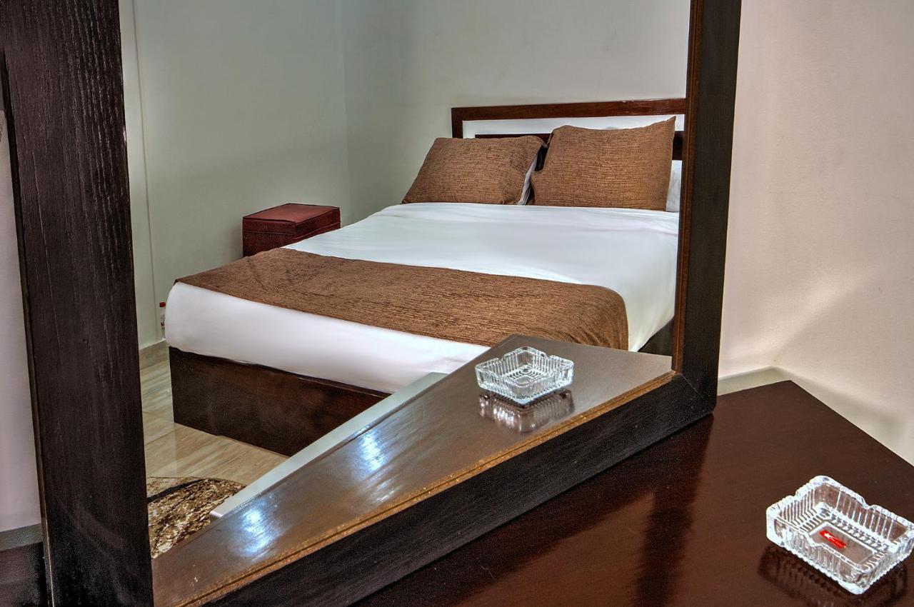 Hotel Tut Pyramids View Kafret el-Gabal Zewnętrze zdjęcie