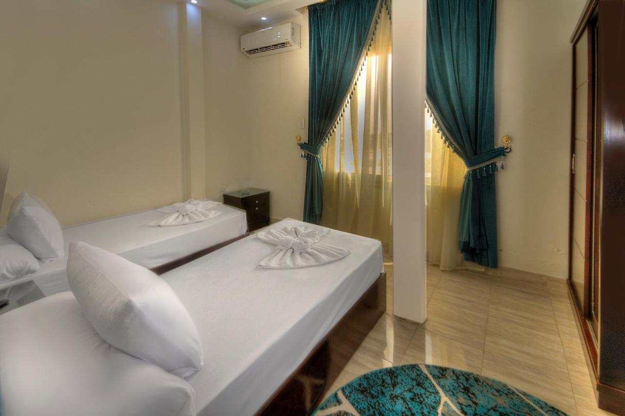 Hotel Tut Pyramids View Kafret el-Gabal Zewnętrze zdjęcie